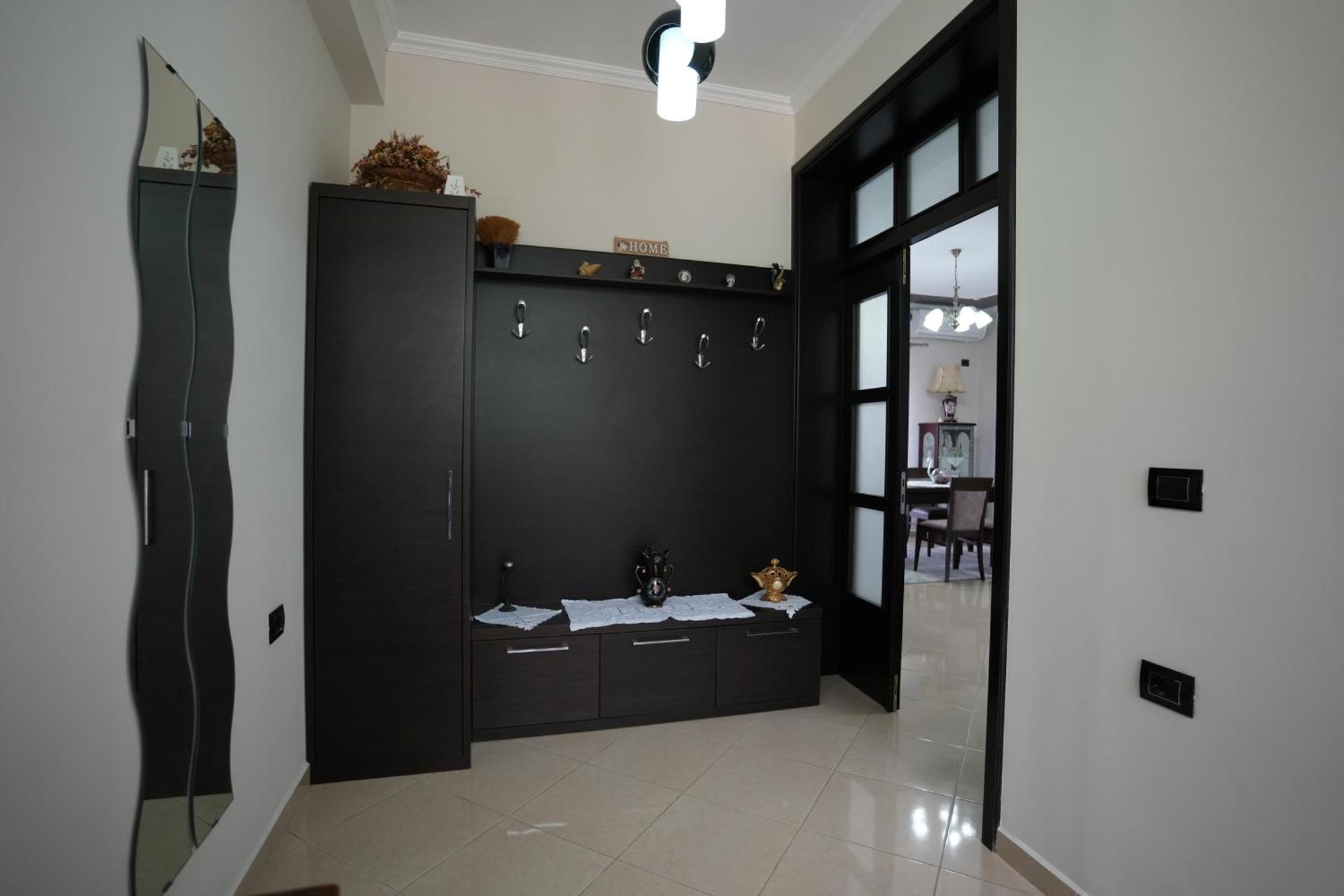 Vila Banushi Gjirokaster Luaran gambar