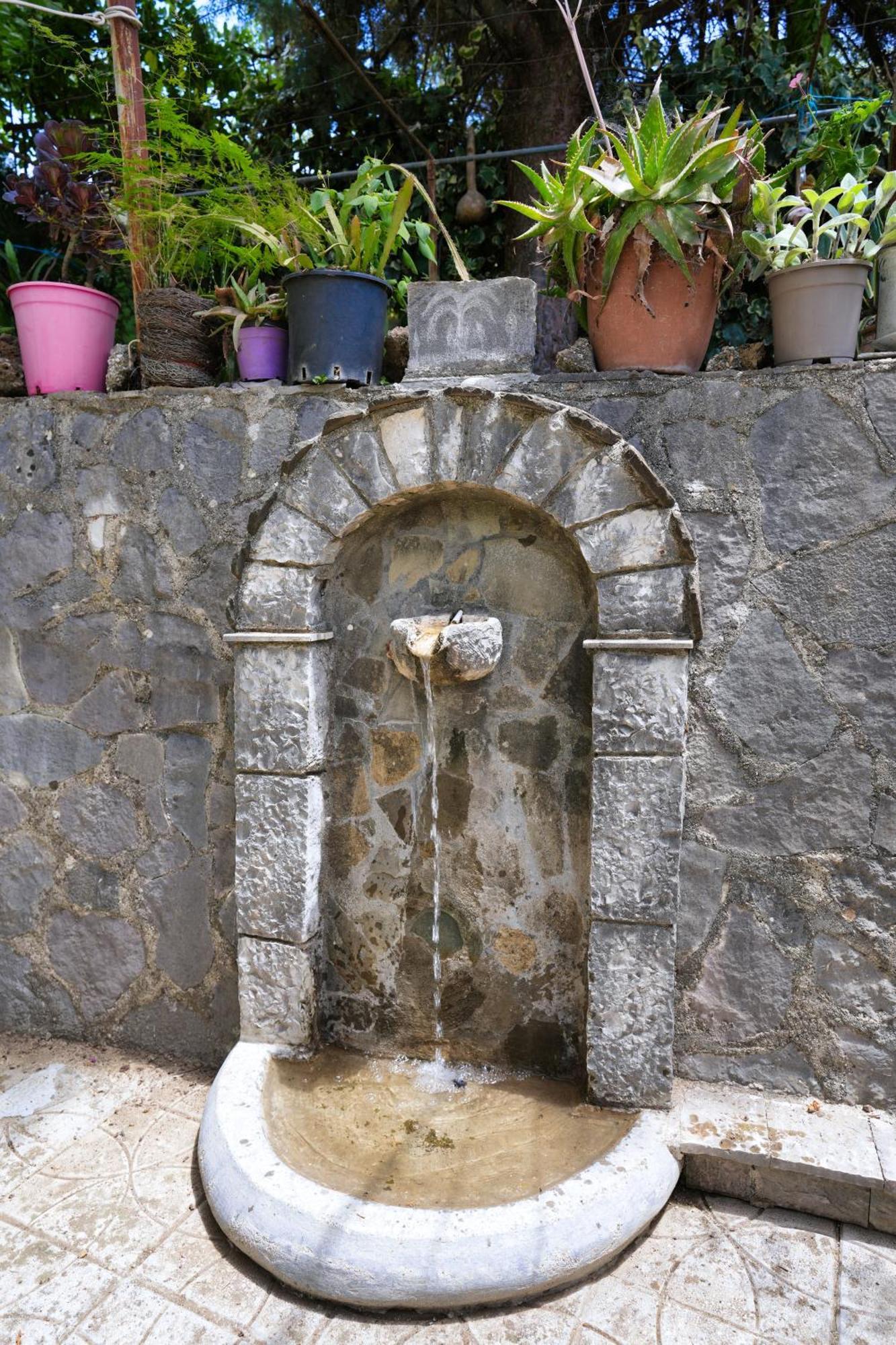 Vila Banushi Gjirokaster Luaran gambar